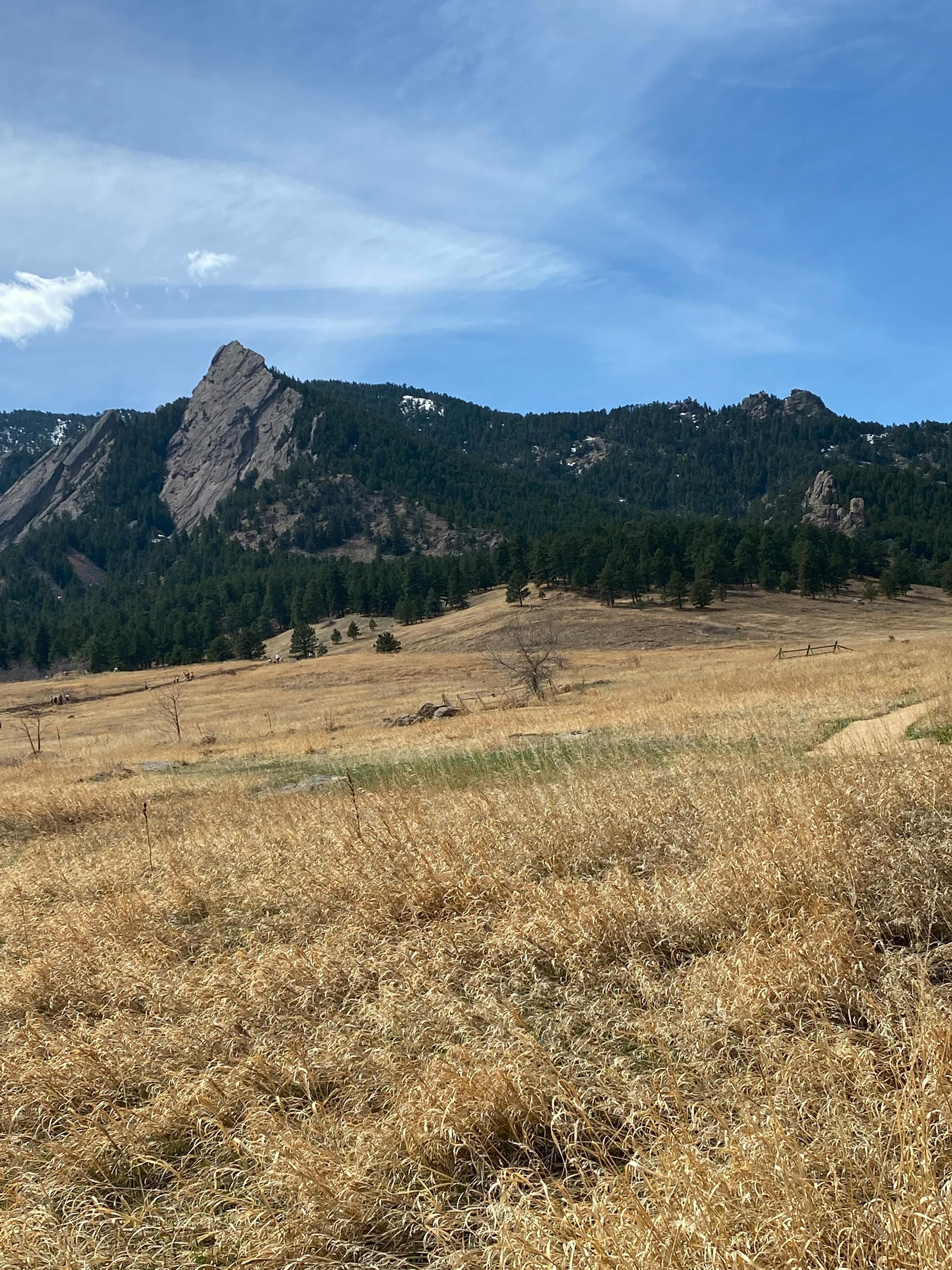 Boulder, Colorado skyline at dusk