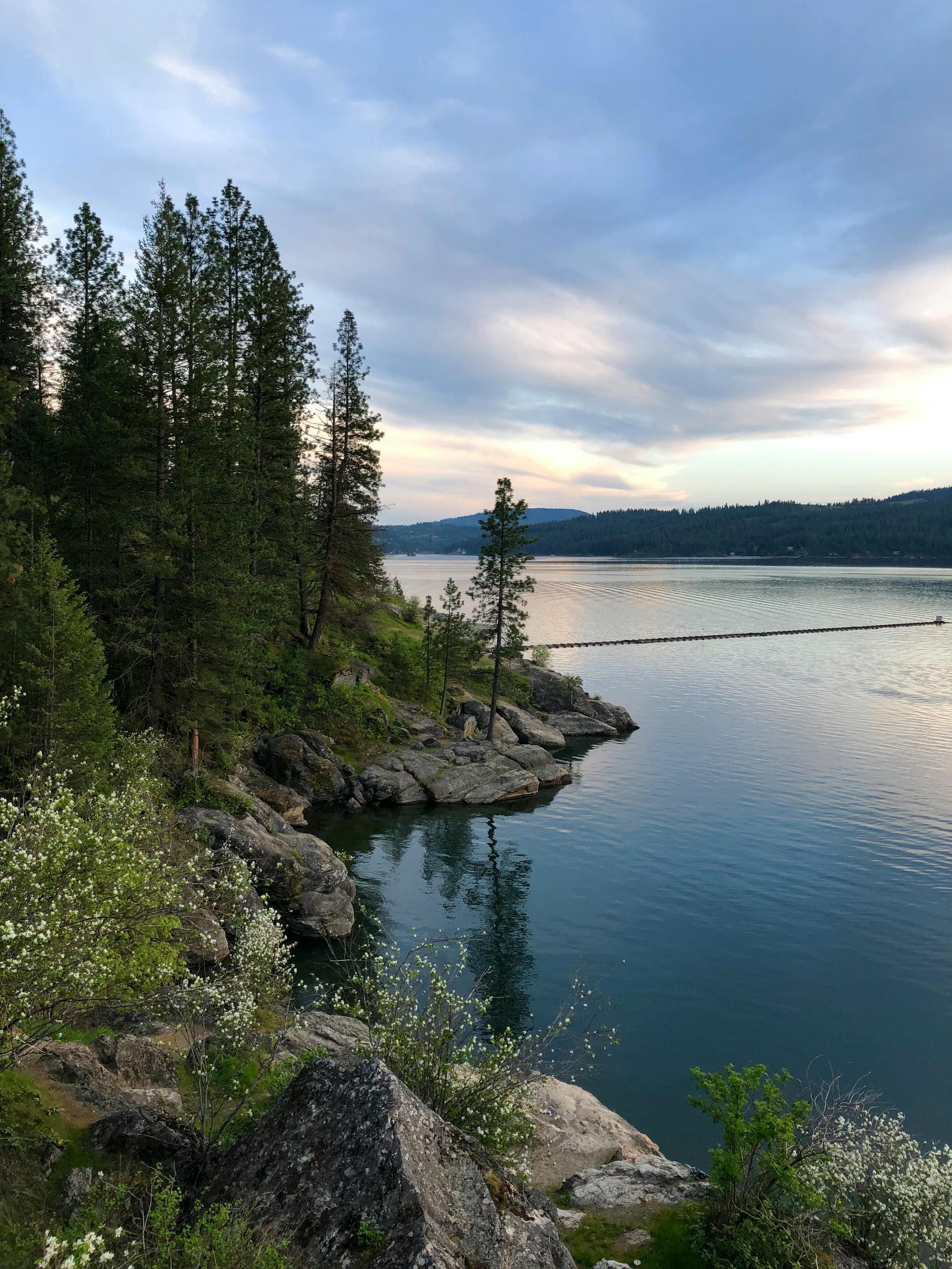 Coeur d'Alene, Idaho skyline at dusk