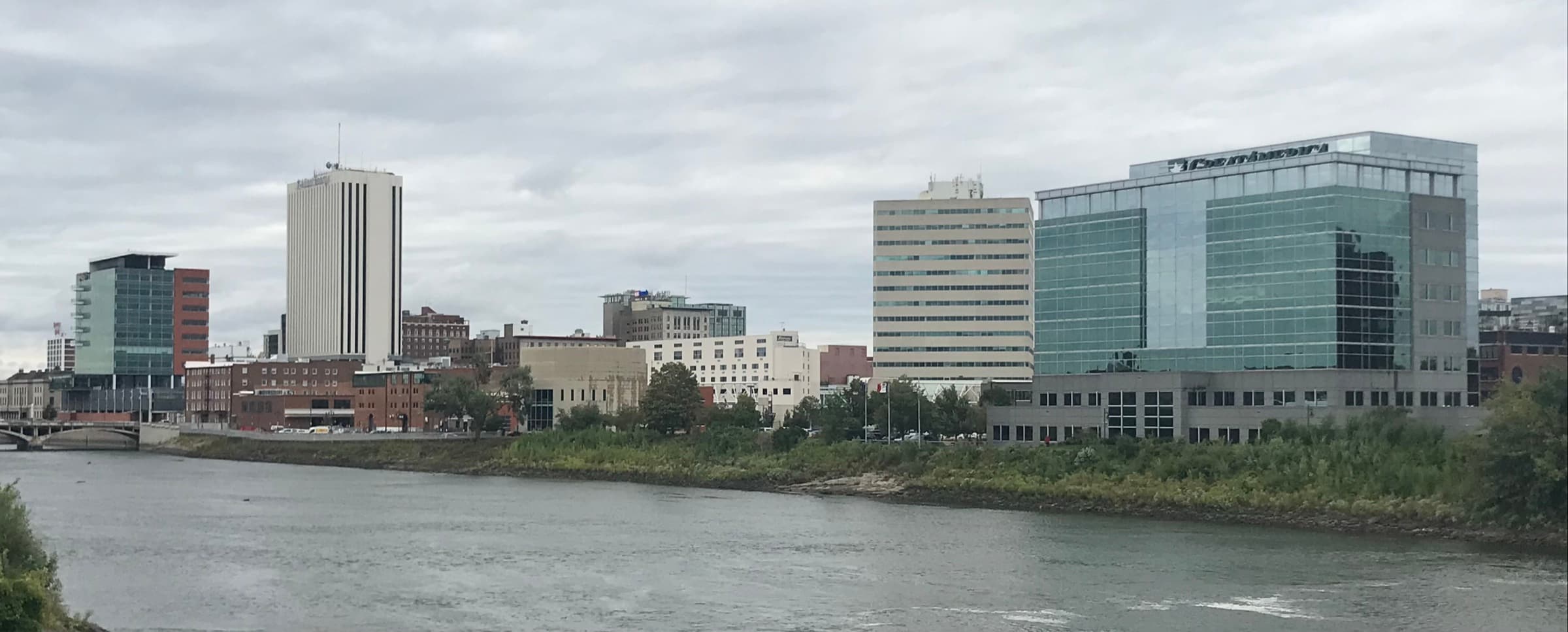 Cedar Rapids, Iowa skyline at dusk